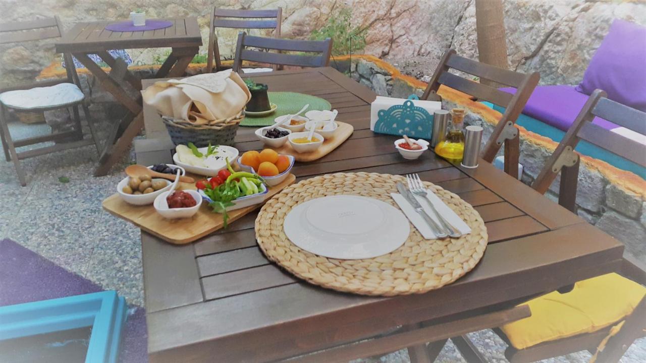 Melekler Pansiyon Ayvalı Exterior foto