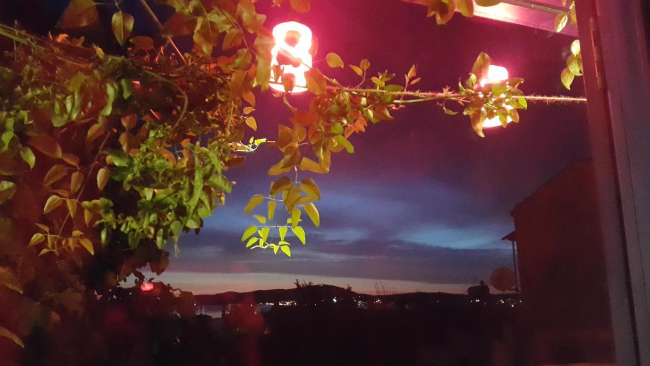 Melekler Pansiyon Ayvalı Exterior foto