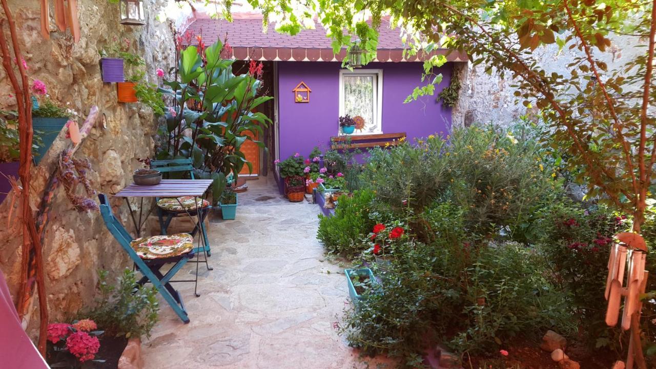 Melekler Pansiyon Ayvalı Exterior foto
