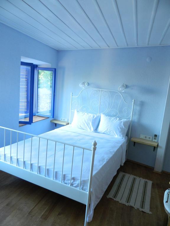 Melekler Pansiyon Ayvalı Quarto foto